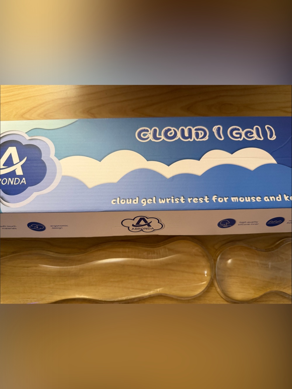 Abrand Cloud Gel Wrist Rest - Blue and White
